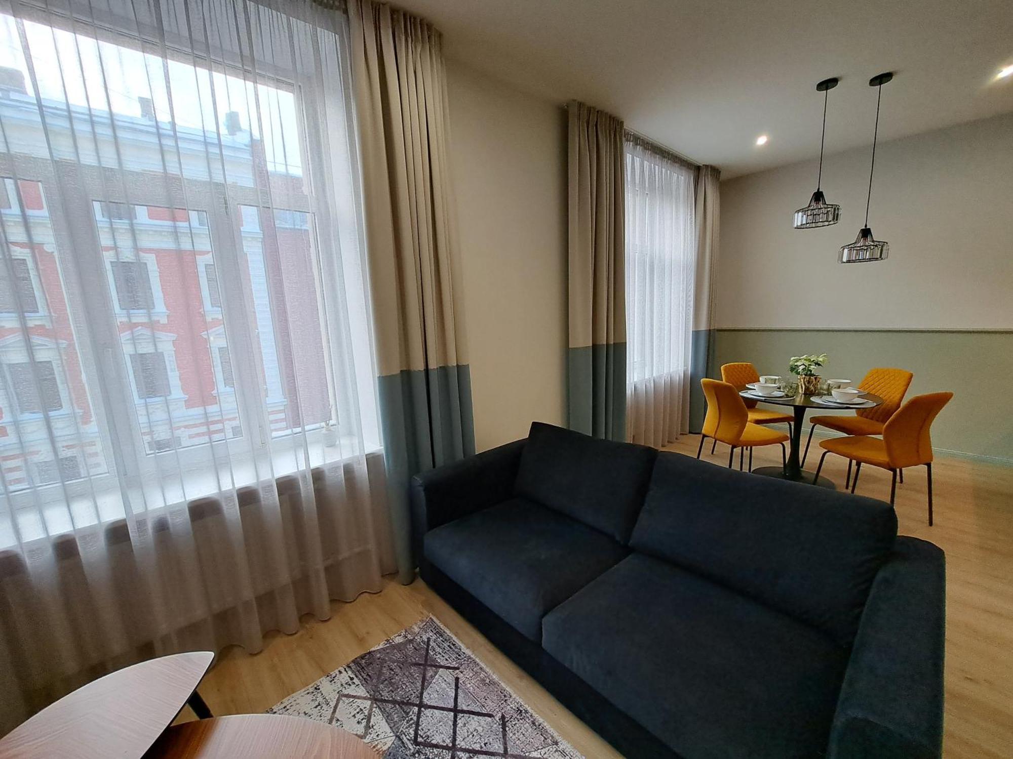 Golden Palms Apartment In The City Centre Рига Екстер'єр фото